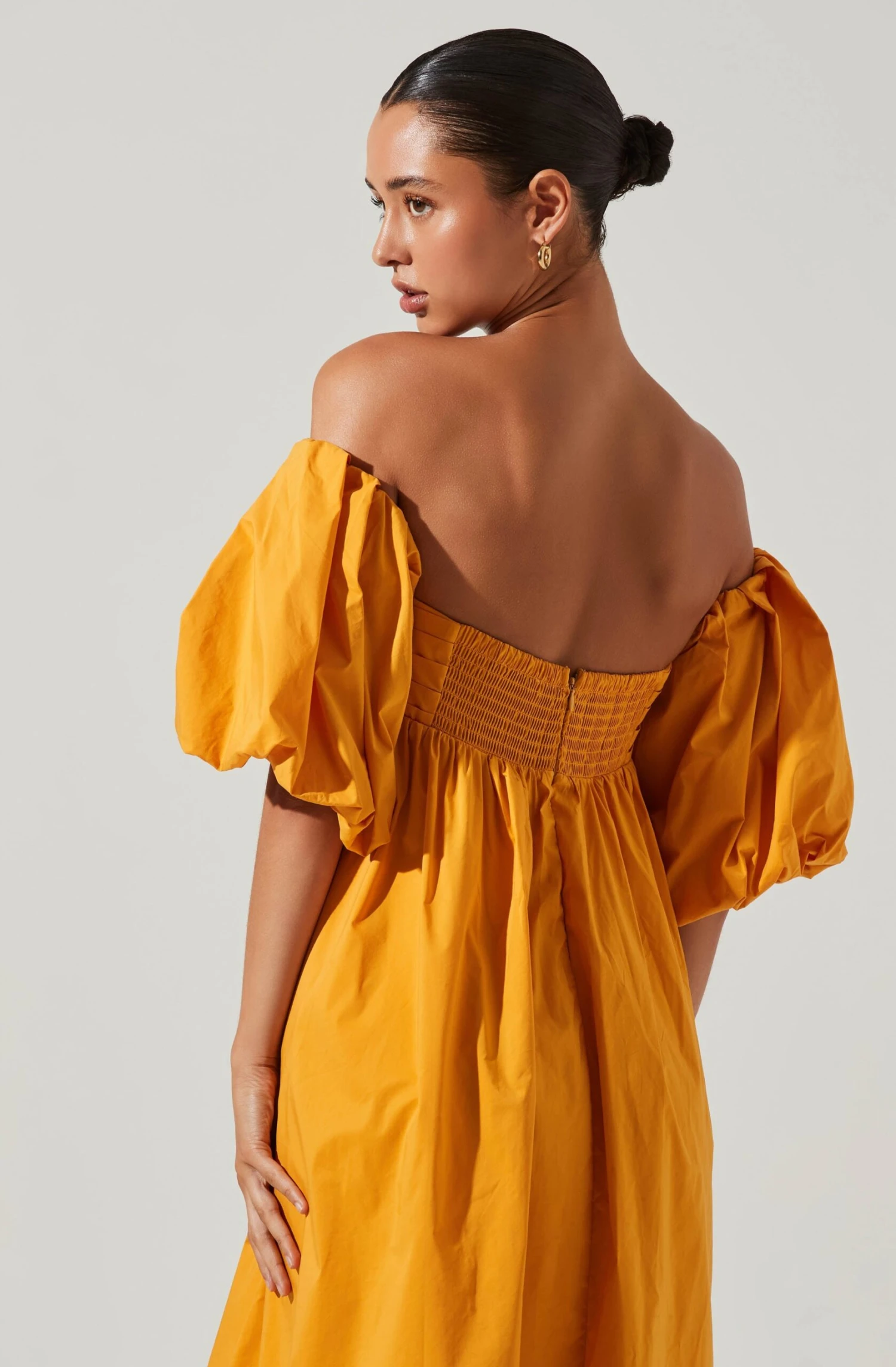 Carlin Off Shoulder Puff Sleeve Midi Dress 7 Carlin Off Shoulder Puff Sleeve Midi Dress - Image 5
