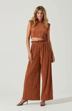 Cruise Pleated Wide Leg Pants