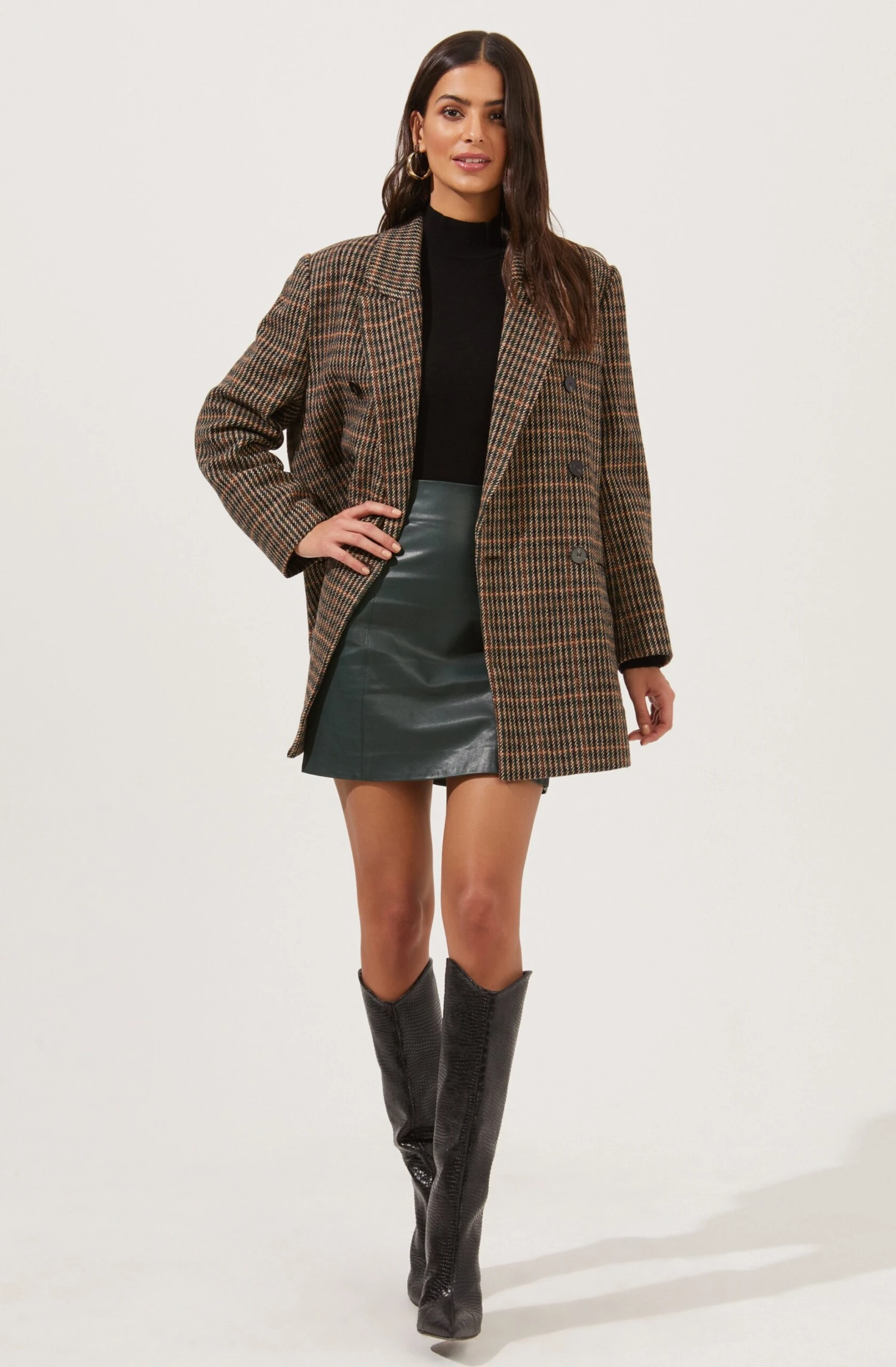 Meika Faux Leather Mini Skirt 12 Meika Faux Leather Mini Skirt - Image 10