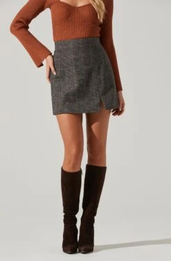 Audrey Plaid Mini Skirt 17 Audrey Plaid Mini Skirt -Astr The Label Shop ACS9074B BLACK TANPLAID 3