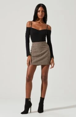 Brina Plaid Mini Skirt 20 Brina Plaid Mini Skirt -Astr The Label Shop ACS9107 BROWNBLACK 0638