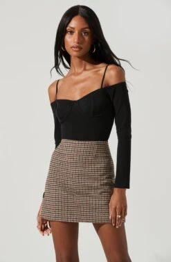 Brina Plaid Mini Skirt 21 Brina Plaid Mini Skirt -Astr The Label Shop ACS9107 BROWNBLACK 0647