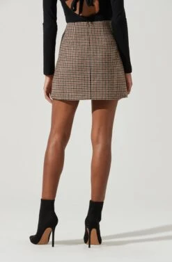 Brina Plaid Mini Skirt 23 Brina Plaid Mini Skirt -Astr The Label Shop ACS9107 BROWNBLACK 0670