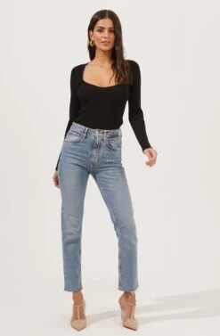 Rosa Scoop Neck Cutout Sweater -Astr The Label Shop ACT16763 BLACK 4