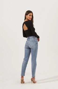 Rosa Scoop Neck Cutout Sweater -Astr The Label Shop ACT16763 BLACK 6