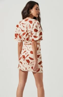 Nirina Abstract Print Wrapped Front Crop Top -Astr The Label Shop ACT17049 RUSTABSTRACT 5