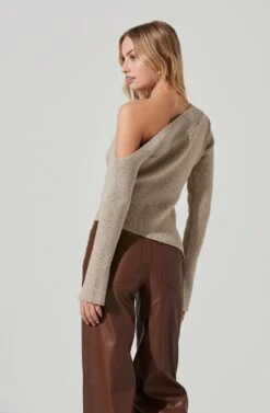 Aldari Asymmetrical Off Shoulder Sweater -Astr The Label Shop ACT17433B TAUPESILVER 4