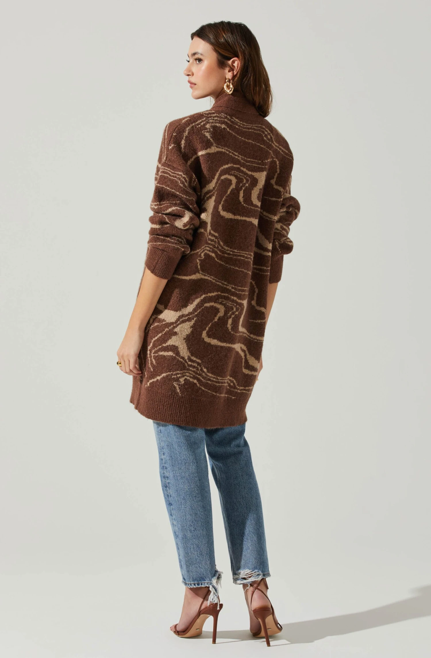 Vada Abstract Swirl Oversized Sweater 7 Vada Abstract Swirl Oversized Sweater - Image 5