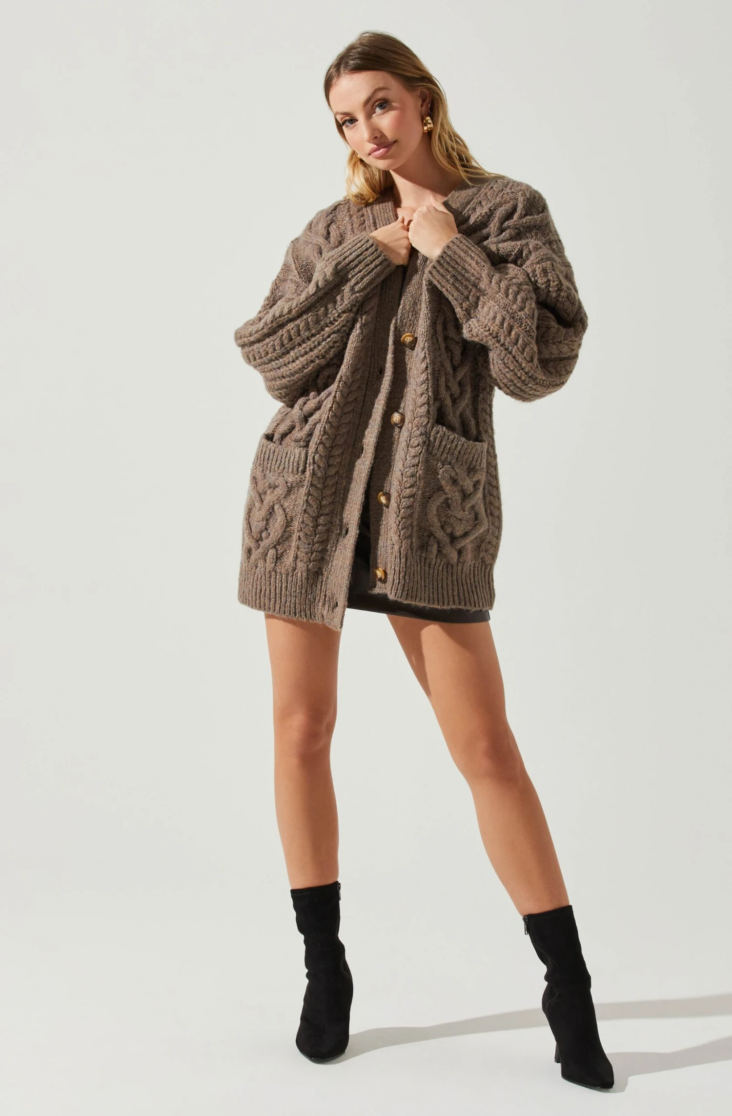 Charli Cable Knit Oversized Cardigan Sweater 10 Charli Cable Knit Oversized Cardigan Sweater - Image 8