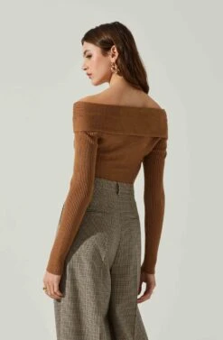 Zayla Off The Shoulder Sweater -Astr The Label Shop ACT17825 BROWN 5
