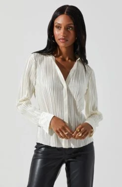Laurel Satin Pleated Long Sleeve Top 33 Laurel Satin Pleated Long Sleeve Top -Astr The Label Shop ACT17840P CREAM 2