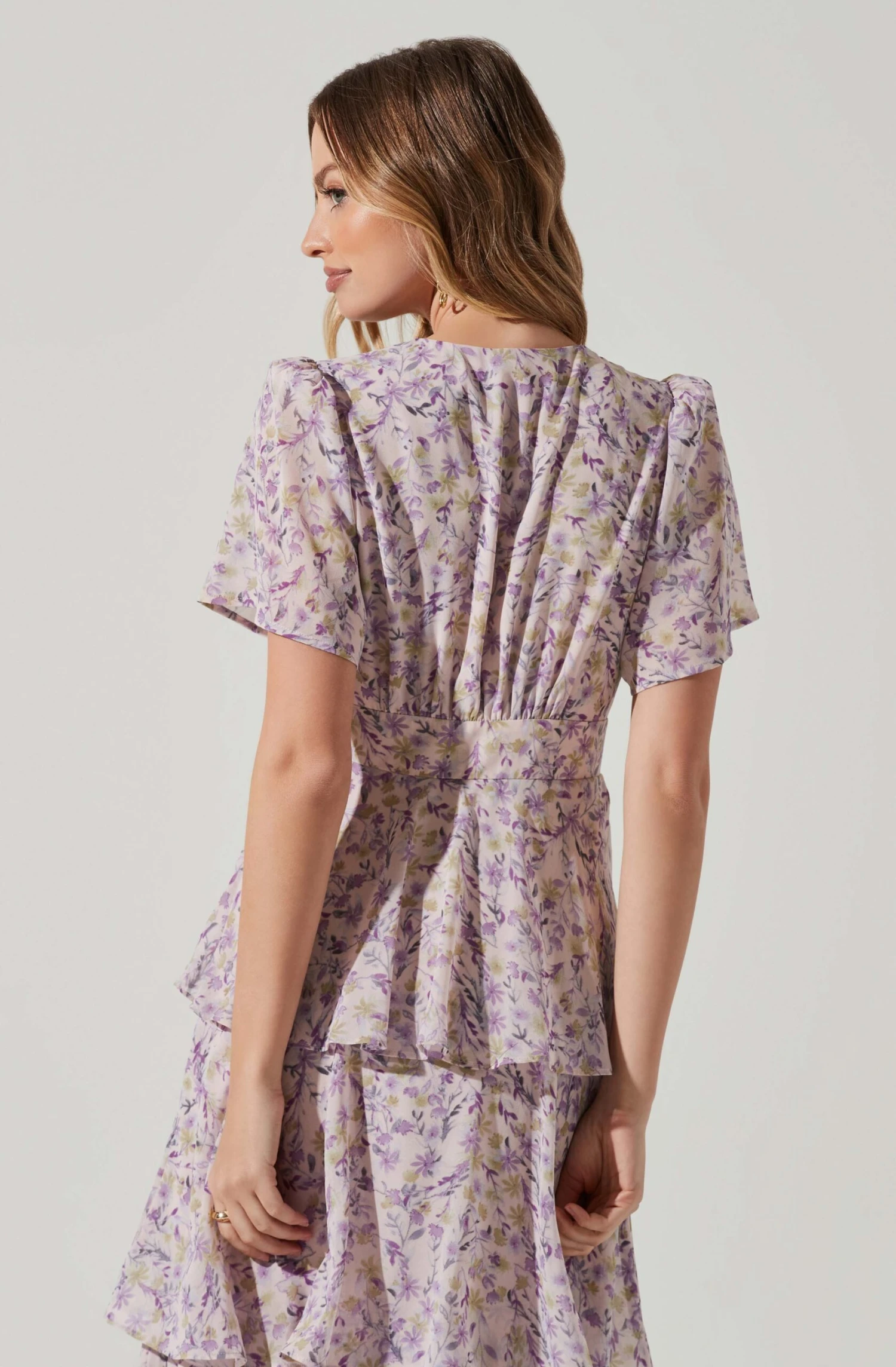 Tayla Floral Tiered Midi Dress 6 Tayla Floral Tiered Midi Dress - Image 4