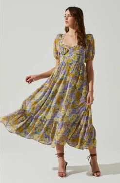 Astr The Label Shop 20 Floral Sweetheart Neck Midi Dress