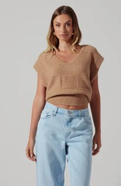 Checkered Sweater Vest 16 Checkered Sweater Vest -Astr The Label Shop ALT16416 CI TAUPE 3