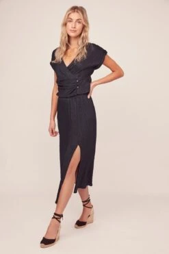 Astr The Label Shop 24 Plisse Midi Skirt