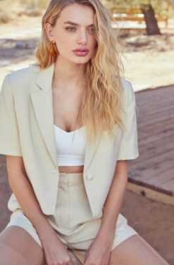 Melrose Short Sleeve Jacket 11 Melrose Short Sleeve Jacket -Astr The Label Shop ASTR SUM21 PT1 1886 edited