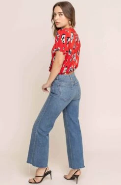 Short Sleeve Crinkle Wrap Top -Astr The Label Shop AT13629 RED FLORAL 4A