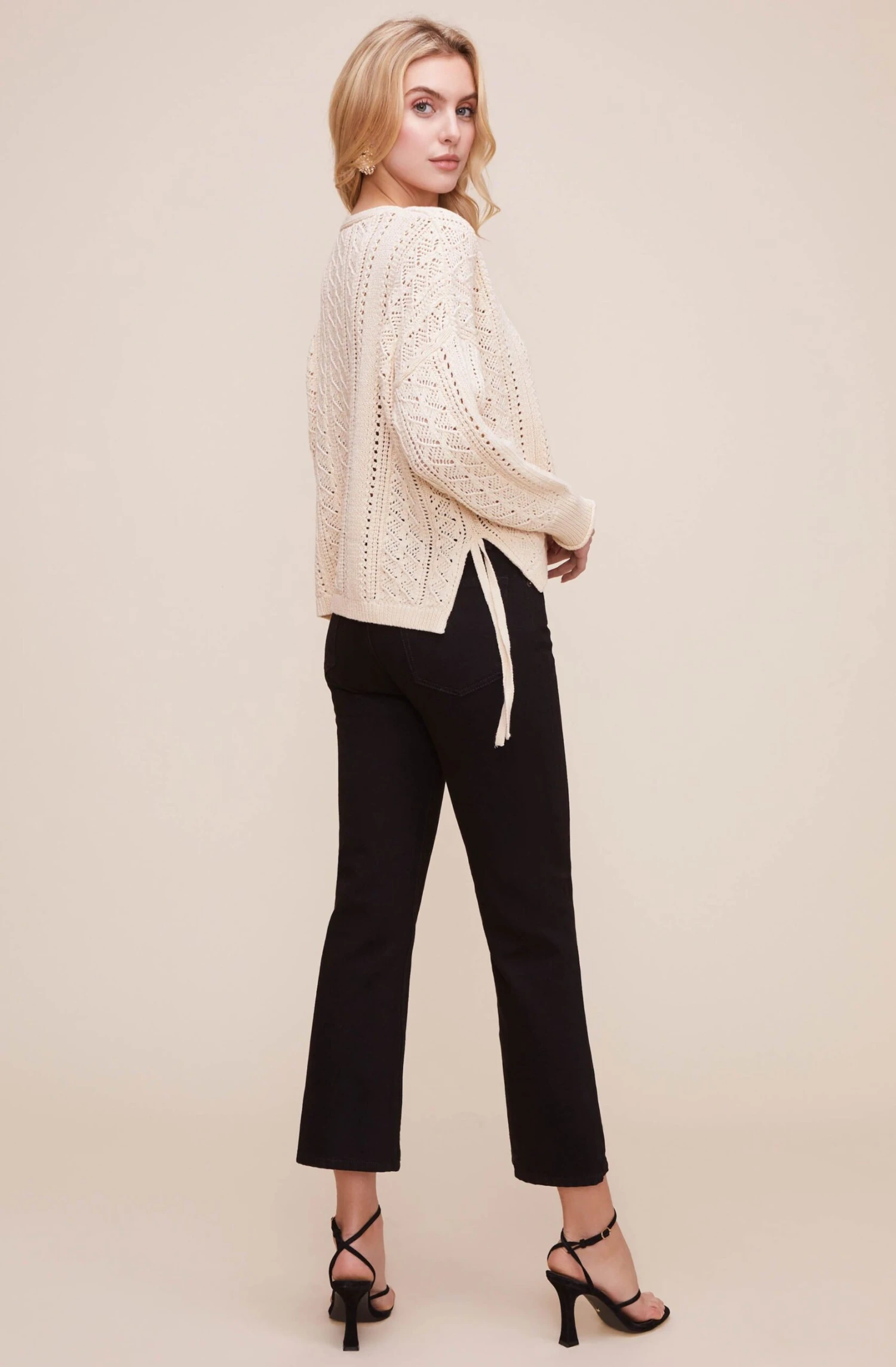 Open Weave V Neck Sweater 8 Open Weave V Neck Sweater - Image 6