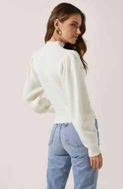 Embroidered Puff Sleeve Sweater 9 Embroidered Puff Sleeve Sweater -Astr The Label Shop AT16647 OFFWHITE 4