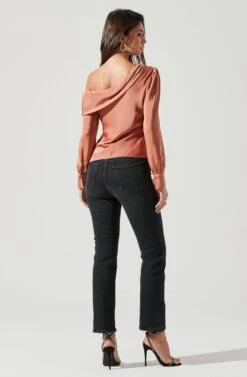 Ellen Draped Off Shoulder Long Sleeve Top 26 Ellen Draped Off Shoulder Long Sleeve Top -Astr The Label Shop AT17044 RUST 1017 5