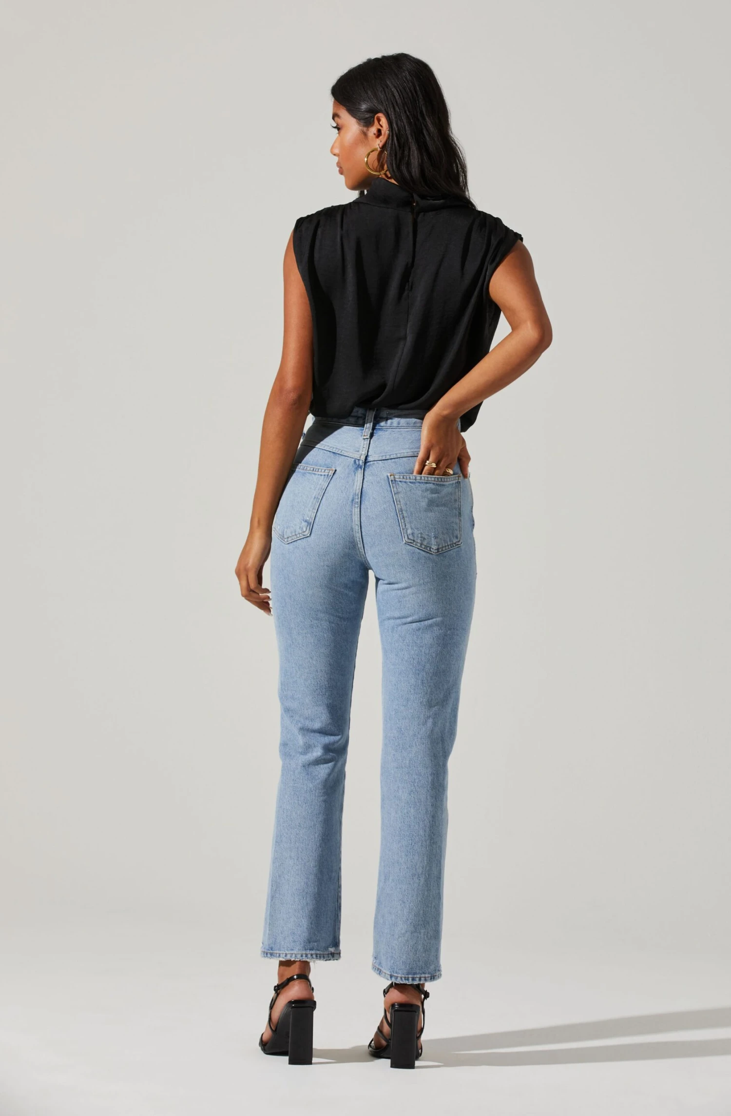 Cowl Neck Sleeveless Top 5 Cowl Neck Sleeveless Top - Image 3