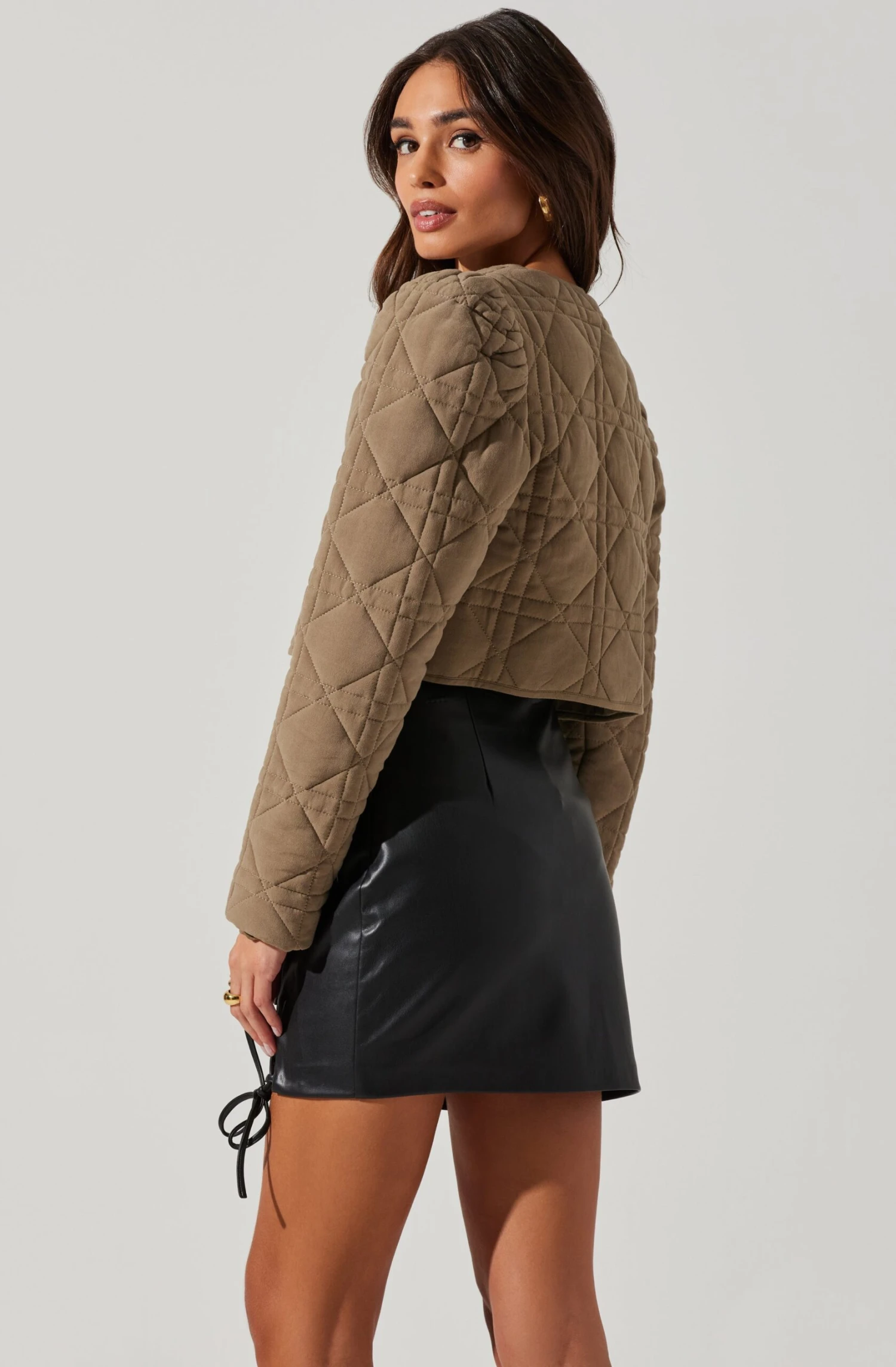 Lucia Quilted Cropped Puff Sleeve Jacket 6 Lucia Quilted Cropped Puff Sleeve Jacket - Image 4