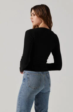 Long Sleeve Cupped Bust Knit Top 13 Long Sleeve Cupped Bust Knit Top -Astr The Label Shop AT17996 BLACK 6
