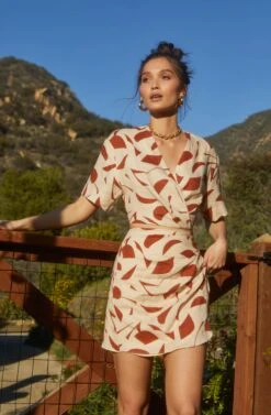 Nirina Abstract Print Wrapped Front Crop Top -Astr The Label Shop GUESTOFWEDDING 2034