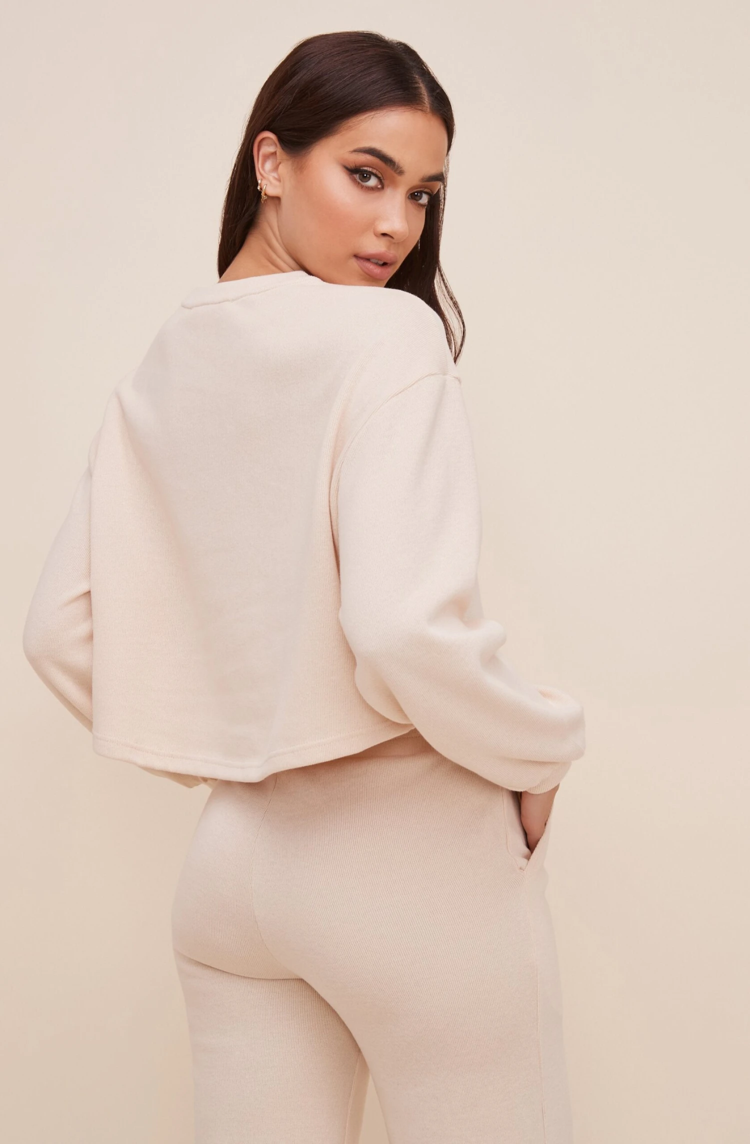 Knit Sweater And Pants Lounge Set 5 Knit Sweater And Pants Lounge Set - Image 3